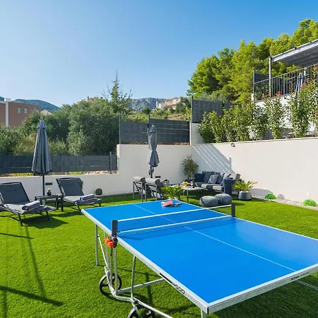 Amazing In With Jacuzzi Klis