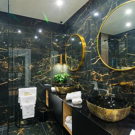 Amazing In With Jacuzzi Klis